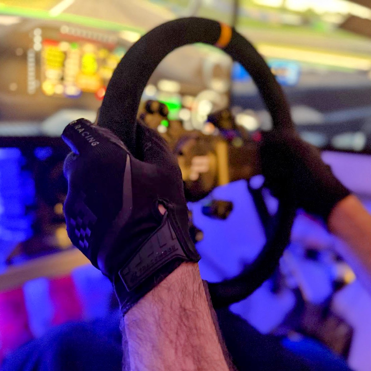 TRACKMODE Spectral trackday & simracing gloves in stealth black TRACKMODE