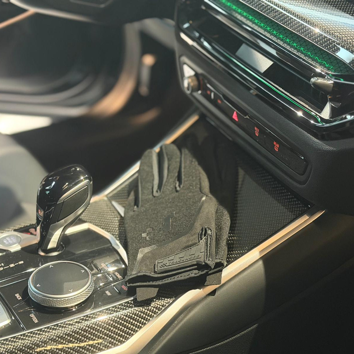 TRACKMODE Spectral stealth black driving gloves